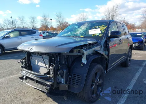 2025 Jeep Grand Cherokee Limited 4X4 z USA, uszkodzony, nr VIN 1C4RJHBGXS8666607